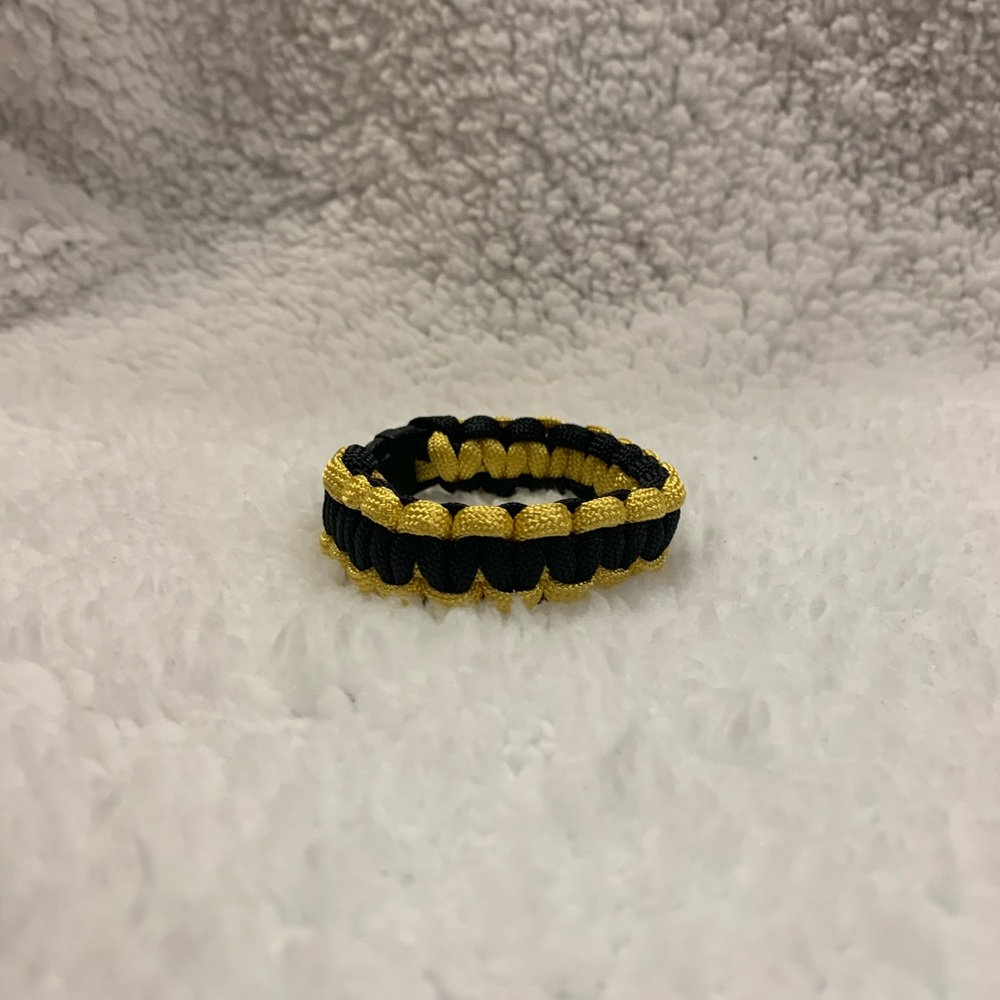 Handmade Black and Gold Paracord Bracelet